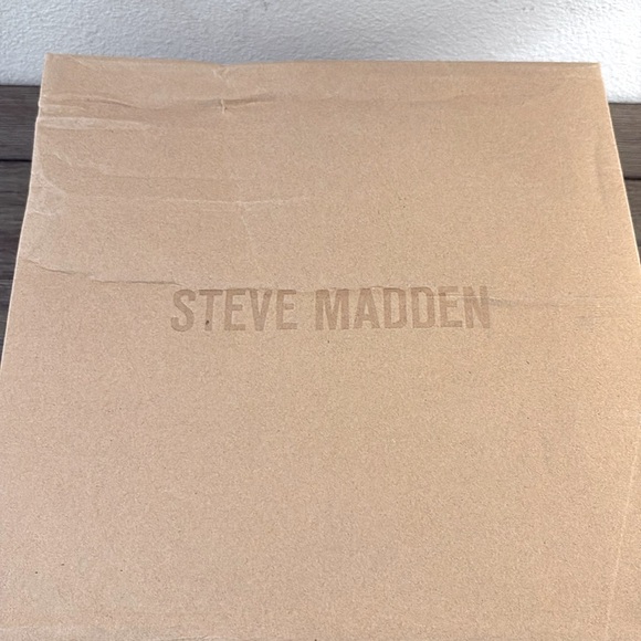 ❌SOLD OUT❌ NIB [Steve Madden] Bone Beige Macayla Block Heel Zip-Up BootS Womens - Picture 14 of 15